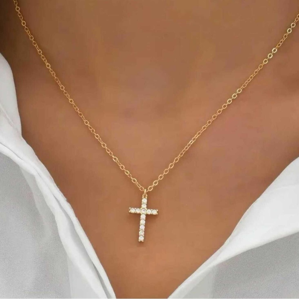 Elegant Gold‎ Cross Pendant Necklace